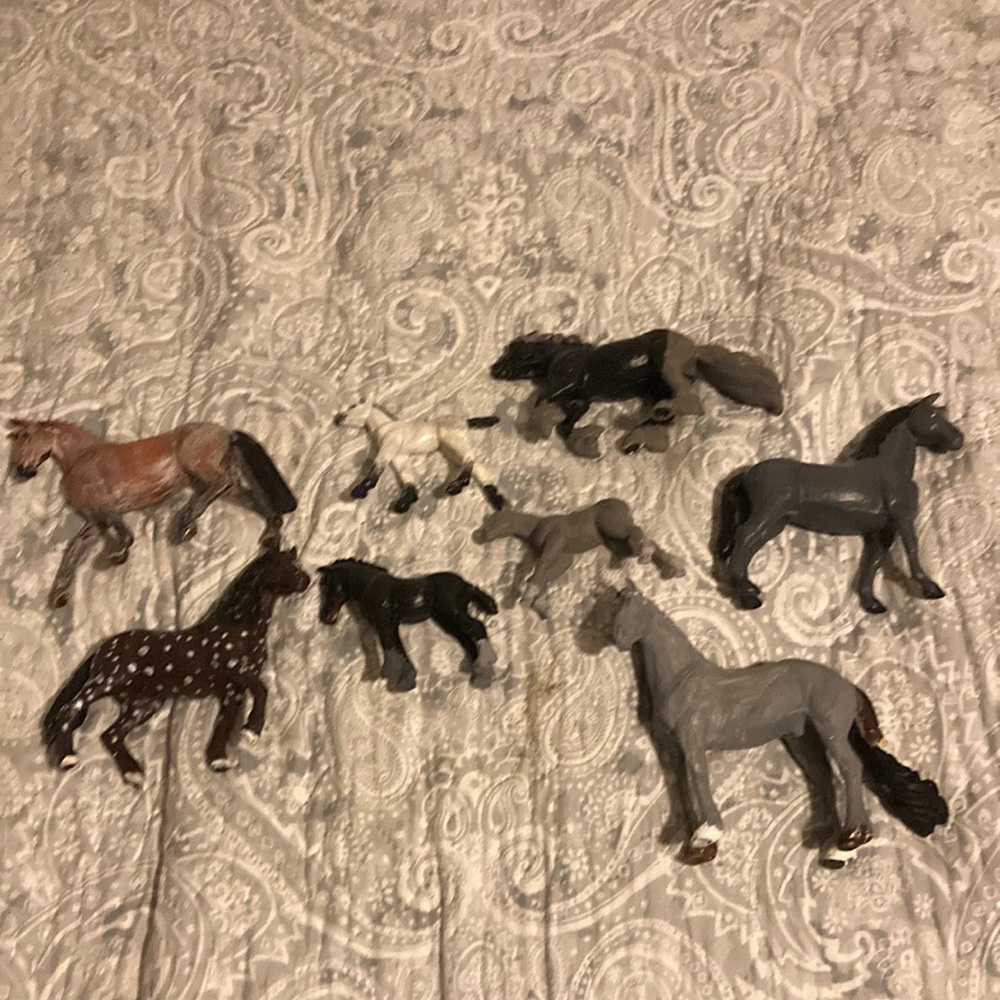Make over ready model horses (8 horses)